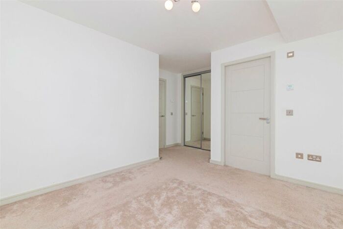 2 Bedroom Apartment To Rent In Lapwing Crescent, Renfrew, Renfrewshire, PA4