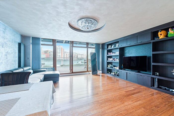 1 Bedroom Flat For Sale In Western Beach Apartments, London, E16