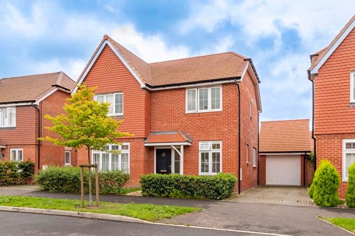 4 Bedroom Detached House For Sale In Cornflower Avenue, Heathfield, TN21