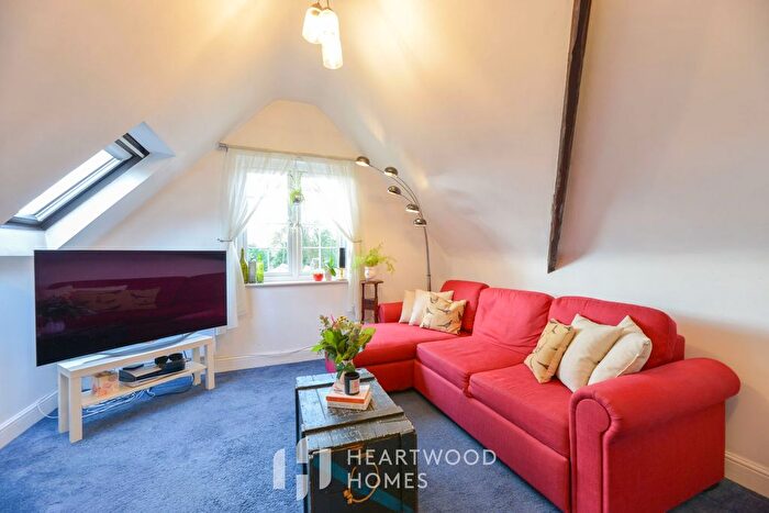 1 Bedroom Flat For Sale In London Road, St Albans, AL1