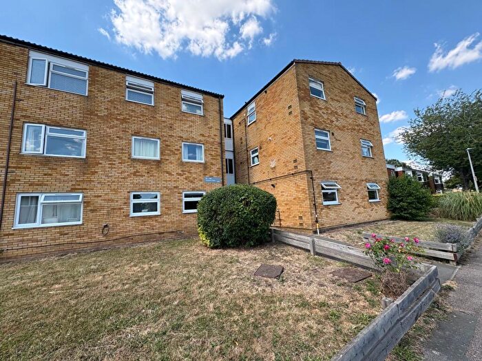 1 Bedroom Flat To Rent In Yarmouth Road, SG1