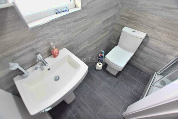 7 Bedroom End Of Terrace House To Rent In Erleigh Road, Reading, RG1