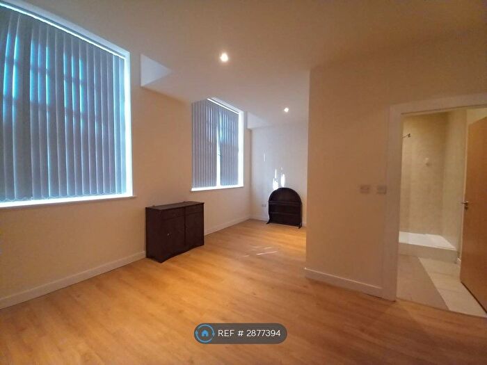 2 Bedroom Flat To Rent In St. Georges Mill, Leicester, LE1