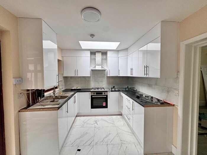 4 Bedroom Terraced House To Rent In Grange Road, Ilford, Essex, IG1