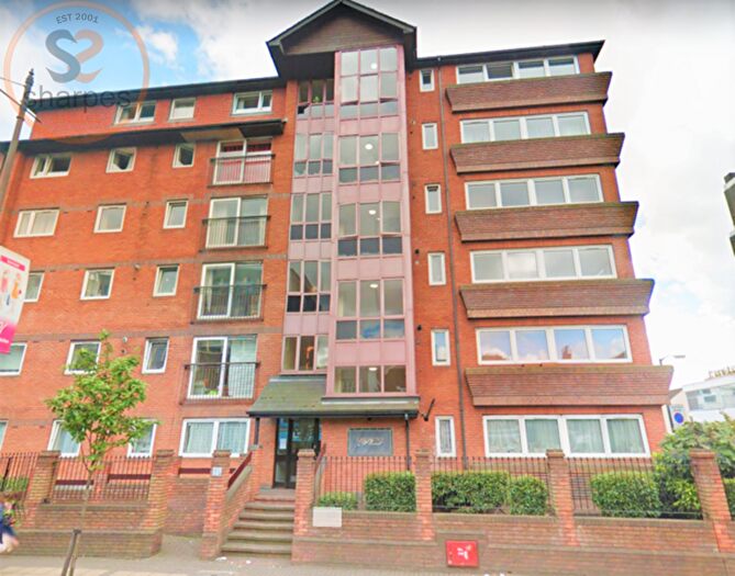 1 Bedroom Flat To Rent In Viscount Point, The Broadway, Wimbledon, London, SW19