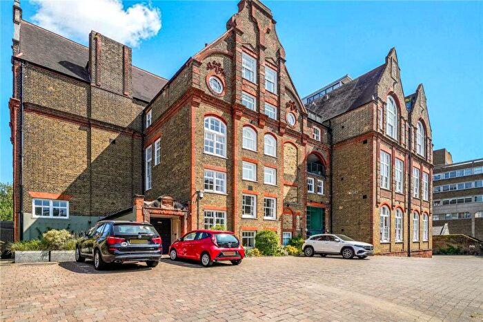 2 Bedroom Apartment For Sale In The Academy, Highgate Hill, London, N19