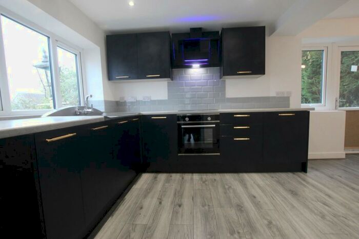 3 Bedroom House To Rent In Sleningford Rise, Bingley, BD16