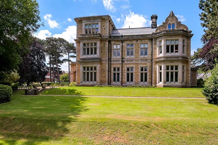 2 Bedroom Apartment To Rent In Hemsworth Walk, Ripon, HG4