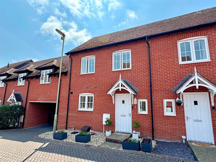 3 Bedroom Terraced House For Sale In Camellia Way, Whiteley, PO15