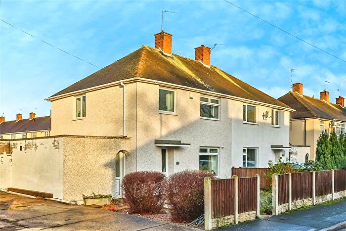 3 Bedroom Semi Detached House For Sale In Tamworth Grove, Clifton, Nottingham, NG11