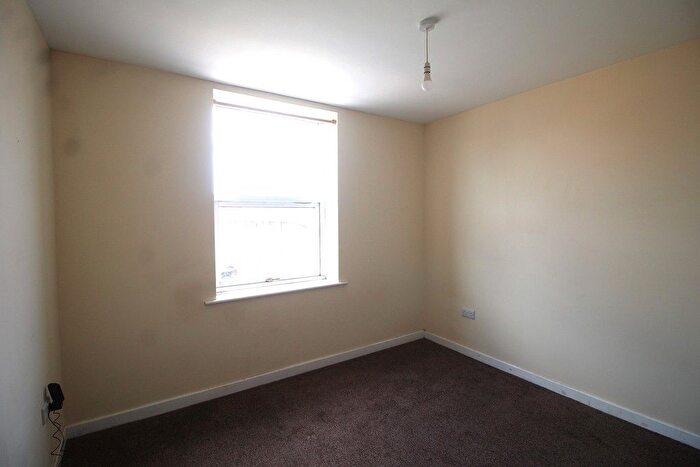 1 Bedroom Flat To Rent In Manchester Road, Rochdale, OL11