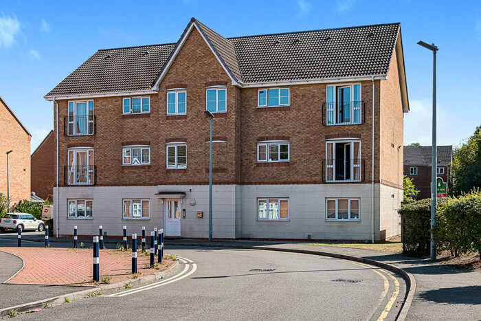 2 Bedroom Flat To Rent In Thunderbolt Way, Tipton, West Midlands, DY4