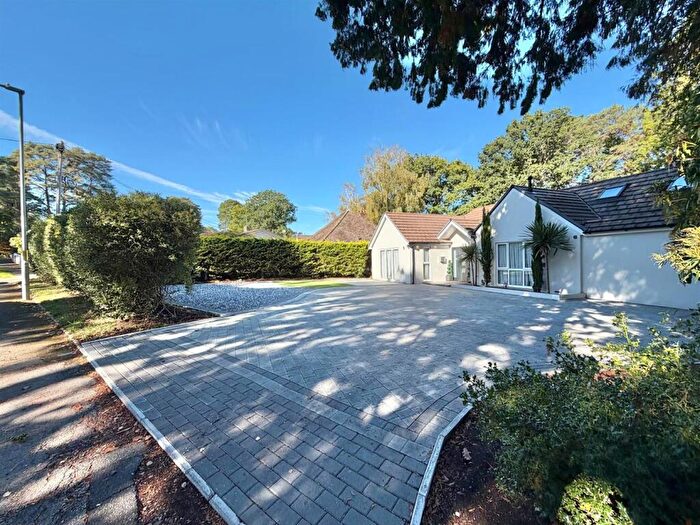 4 Bedroom Detached House For Sale In Beaufoys Avenue, Ferndown, BH22