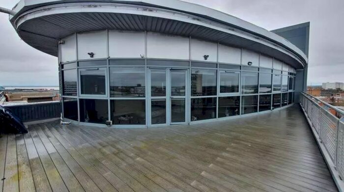 1 Bedroom Flat To Rent In Queens Court, Dock Street, Hull, HU1