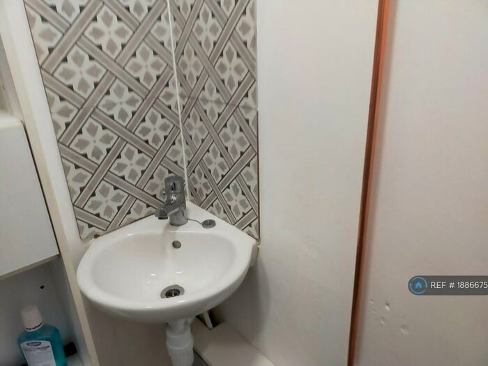 1 Bedroom Flat To Rent In Stoke On Trent, Stoke On Trent, ST6