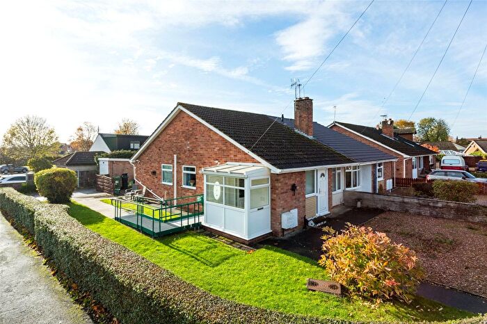 3 Bedroom Bungalow For Sale In Grampian Close, Huntington, York, North Yorkshire, YO32