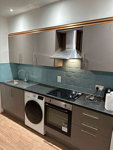 1 Bedroom Studio To Rent In The Broadway, Friern Barnet Road, London, N11