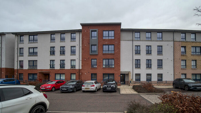 2 Bedroom Flat To Rent In Rosebery Terrace, G5