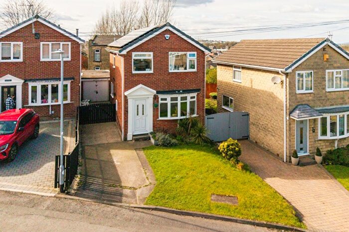 3 Bedroom Detached House For Sale In Moorside Vale, Drighlington, BD11