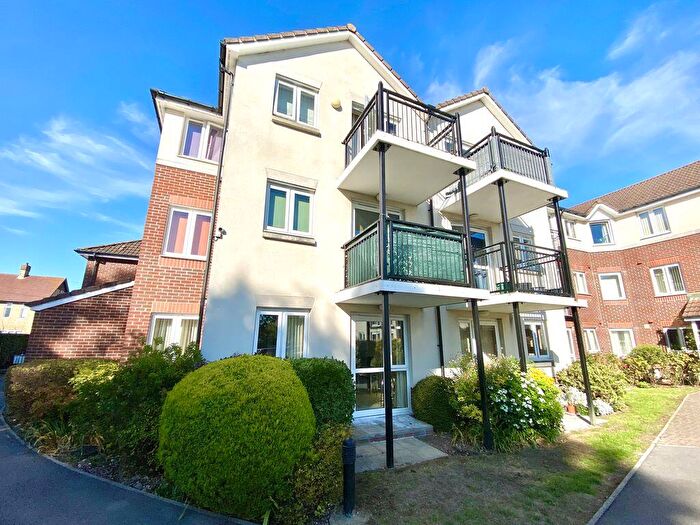 1 Bedroom Retirement Property For Sale In Faregrove Court, Grove Road, Fareham, PO16