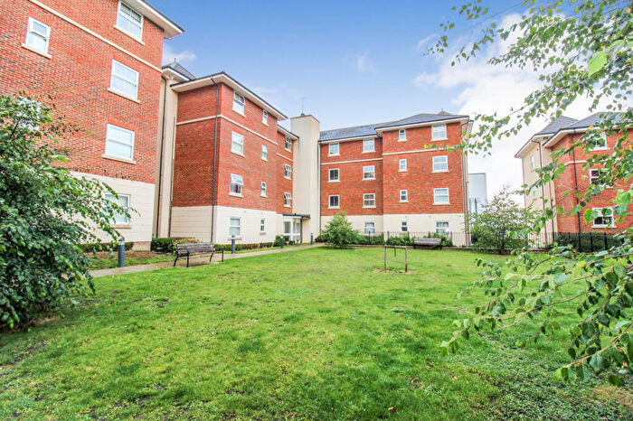 2 Bedroom Apartment For Sale In Bowman House, Sopwith Drive, Farnborough, GU14