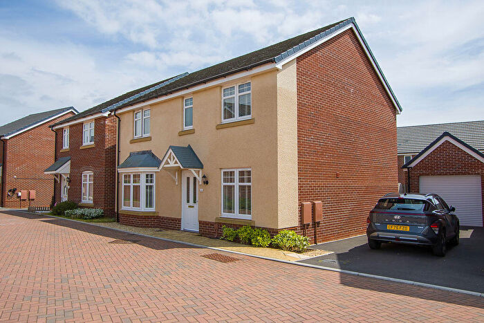 4 Bedroom Detached House For Sale In De Sully Close, Sully, CF64