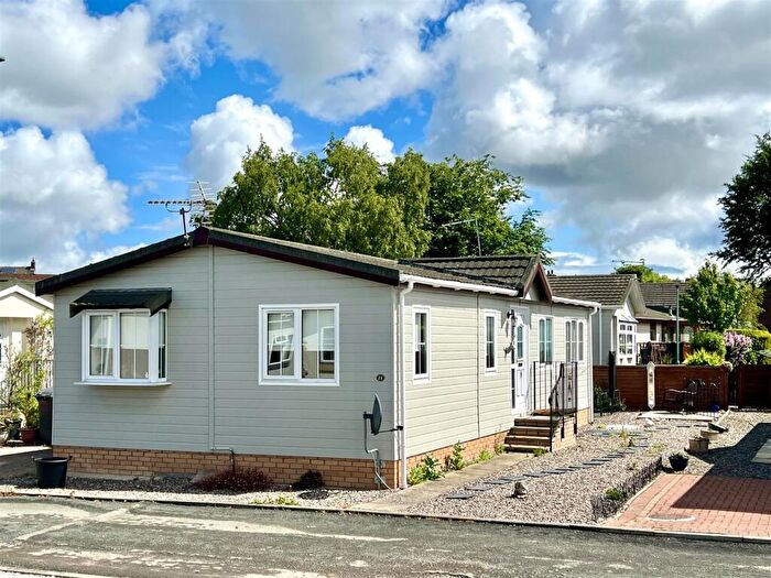 2 Bedroom Park Home For Sale In Rosebank Park Homes, Leuchars, KY16