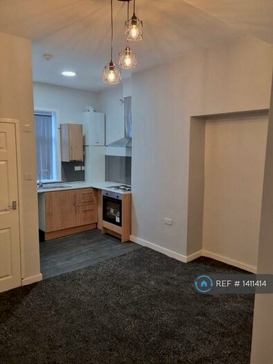 1 Bedroom Flat To Rent In Green Street, Burnley, BB10