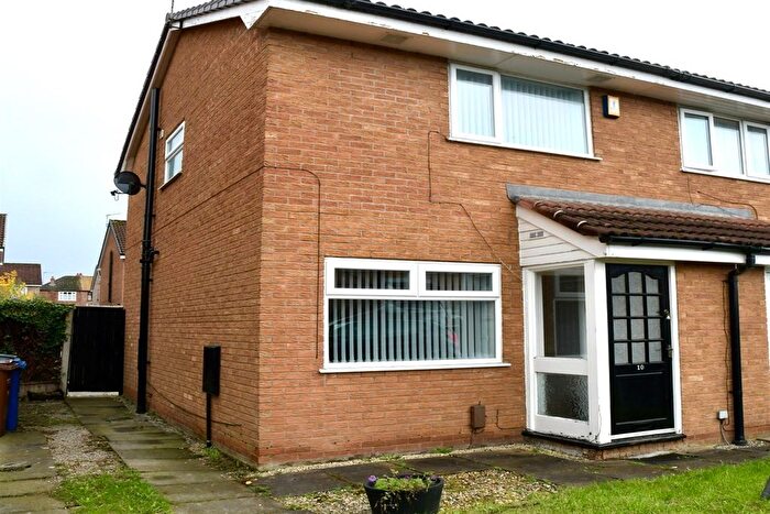 2 Bedroom Semi-Detached House To Rent In Kentstone Avenue, Heaton Mersey, Stockport, SK4