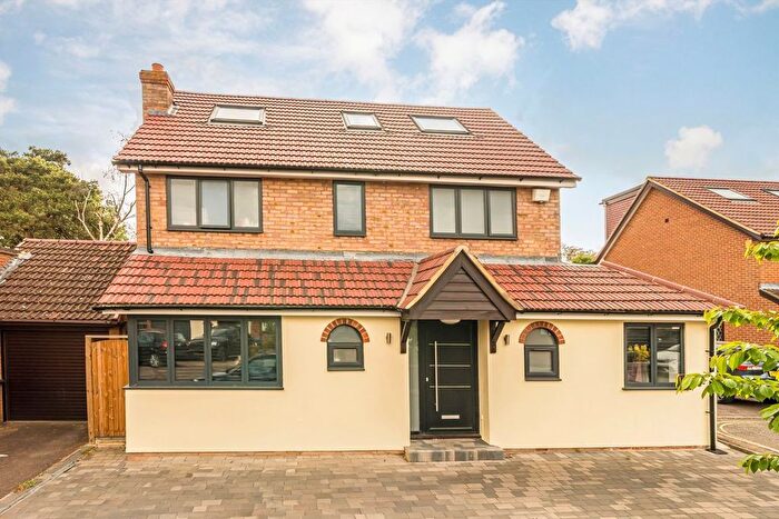 4 Bedroom Detached House For Sale In Hazelbury Close, Wimbledon, SW19
