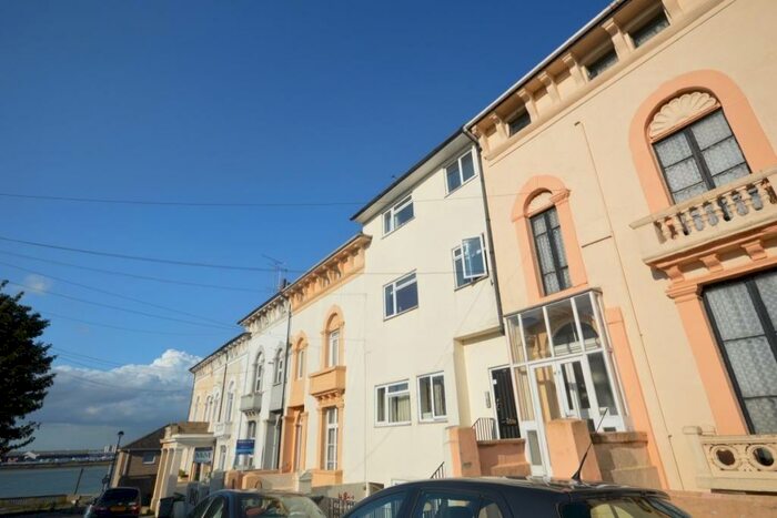 1 Bedroom Property To Rent In Pier Road, Northfleet, Gravesend, Kent, DA11