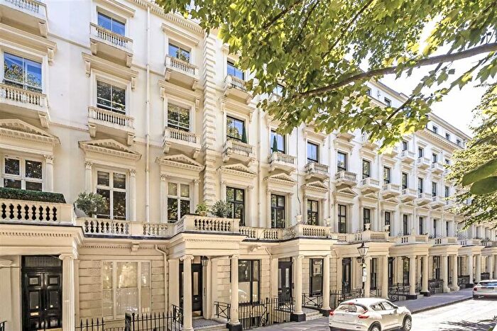 1 Bedroom Flat For Sale In Queens Gardens, Hyde Park, W2