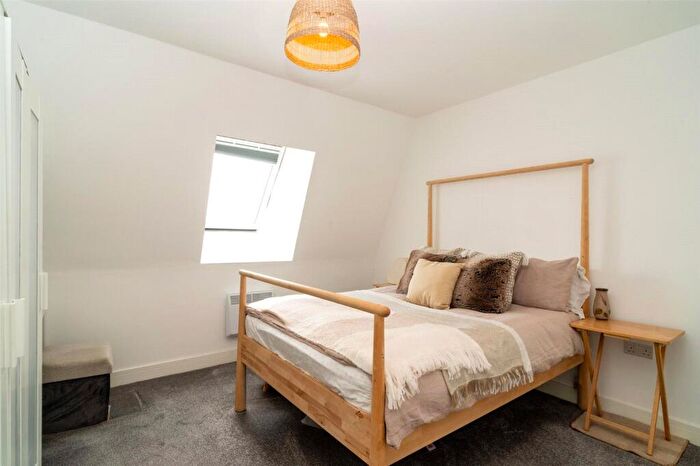 1 Bedroom Flat For Sale In Alton Mews, Aylesbury, Buckinghamshire, HP19