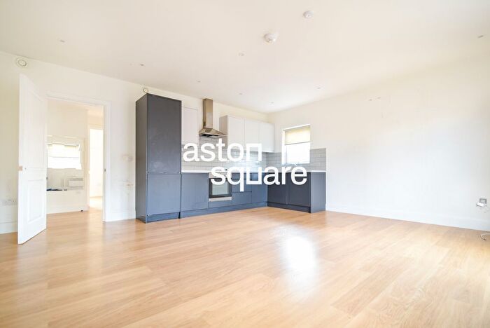 2 Bedroom Flat To Rent In Church Lane, London, NW9