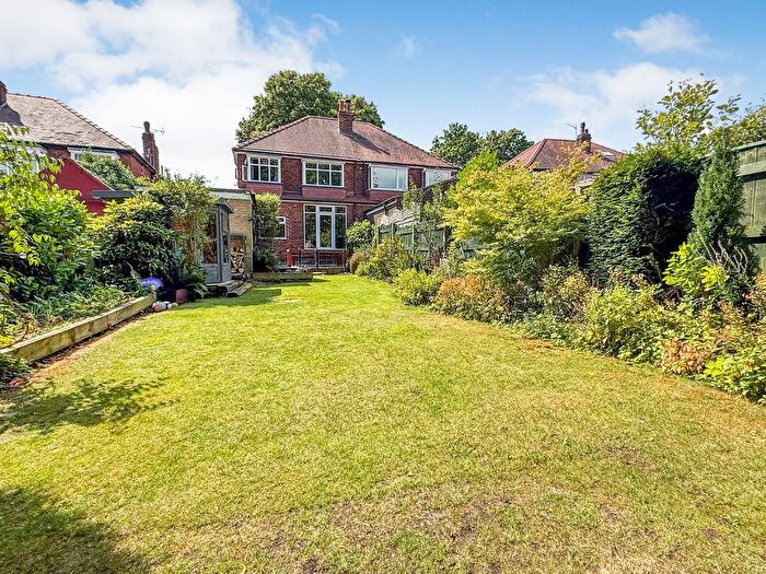 3 Bedroom Semi-Detached House For Sale In Elms Drive, Kirk Ella, East Yorkshire, HU10