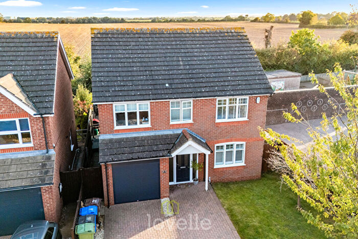 4 Bedroom Detached House For Sale In Cherry Close, Humberston, DN36
