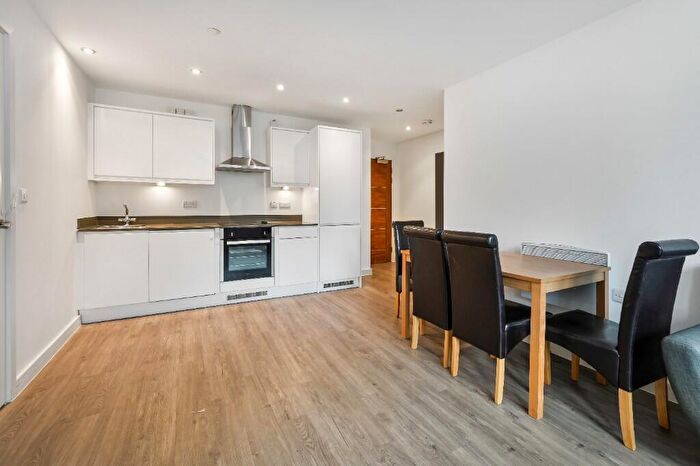 1 Bedroom Flat To Rent In Perth Road, Ilford, London, IG2