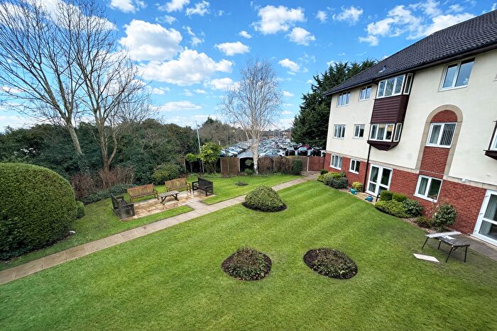 1 Bedroom Flat For Sale In Sharoe Bay Court, Sharoe Green Lane, Fulwood, PR2