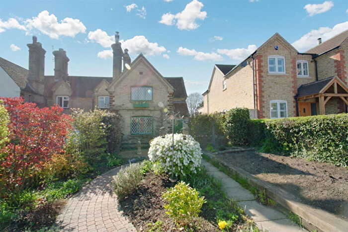 3 Bedroom End Of Terrace House To Rent In High Street, Silsoe, Bedford, MK45