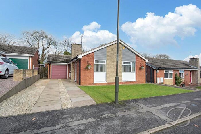 3 Bedroom Detached Bungalow For Sale In Mallard Close, Shirebrook, Mansfield, NG20