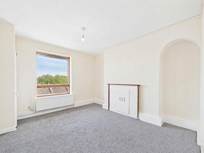 2 Bedroom Apartment For Sale In Gower House, Morecambe Street, SE17