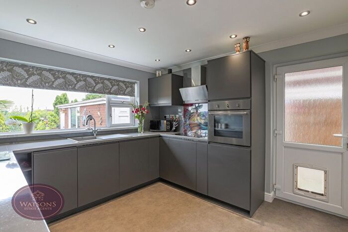 3 Bedroom Detached Bungalow For Sale In Chewton Avenue, Eastwood, Nottingham, NG16