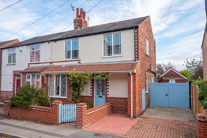 4 Bedroom Semi-Detached House For Sale In Albemarle Road, York, YO23
