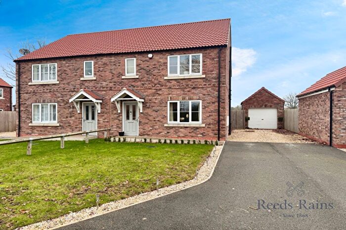 3 Bedroom Semi Detached House For Sale In The Paddocks, North Duffield, Selby, North Yorkshire, YO8