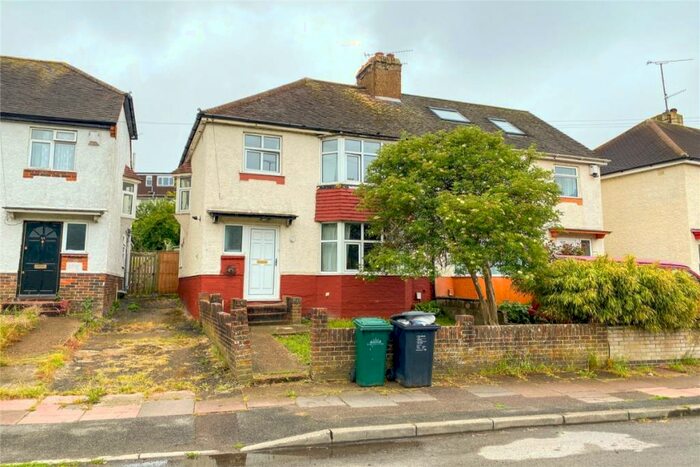 4 Bedroom Semi-Detached House To Rent In Lower Bevendean Avenue, Brighton, BN2