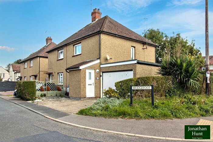 3 Bedroom Semi-Detached House For Sale In Bridgefoot, Buntingford, SG9