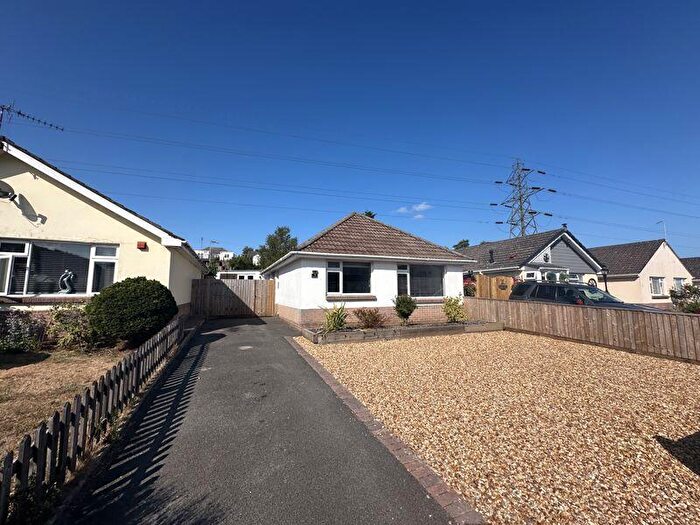 2 Bedroom Bungalow For Sale In Gussage Road, Parkstone, Poole, BH12