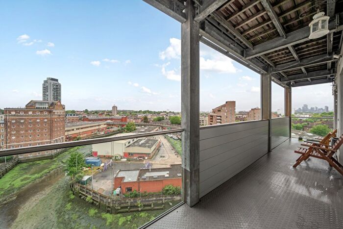 2 Bedroom Flat For Sale In Merryweather Place, London, SE10