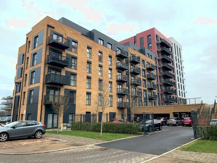 2 Bedroom Flat To Rent In Meridian Way, Southampton, SO14