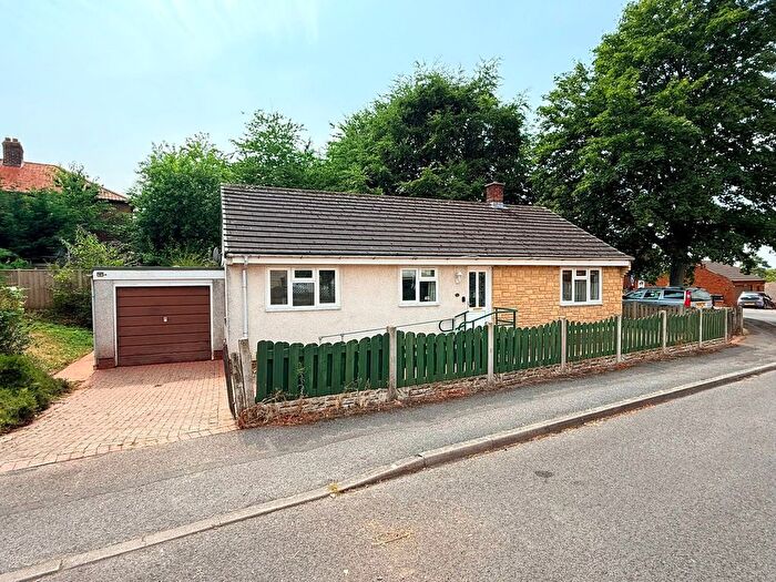 3 Bedroom Bungalow For Sale In Rose Bank Close, Little Corby, Carlisle, CA4